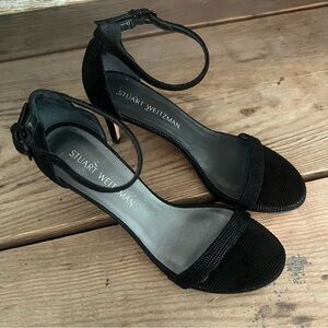 Stuart Weitzman Black Goose Bump Women's Sandals  NWOT with Box Size 7.5
